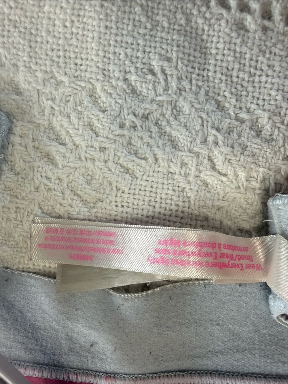 Victoria’s Secret Bra (34B) - Picture 6 of 9